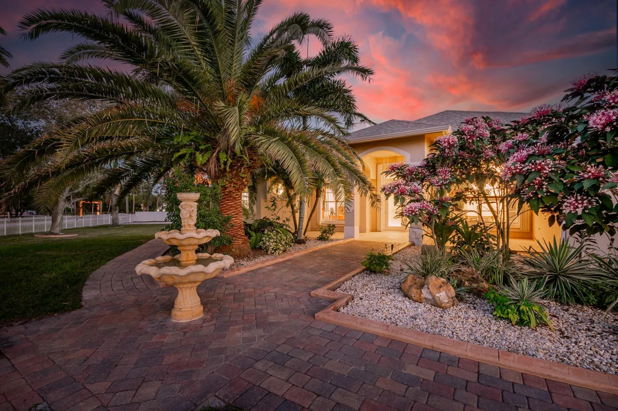 South Florida Real Estate | View 7260 Grapeview Boulevard | Listing