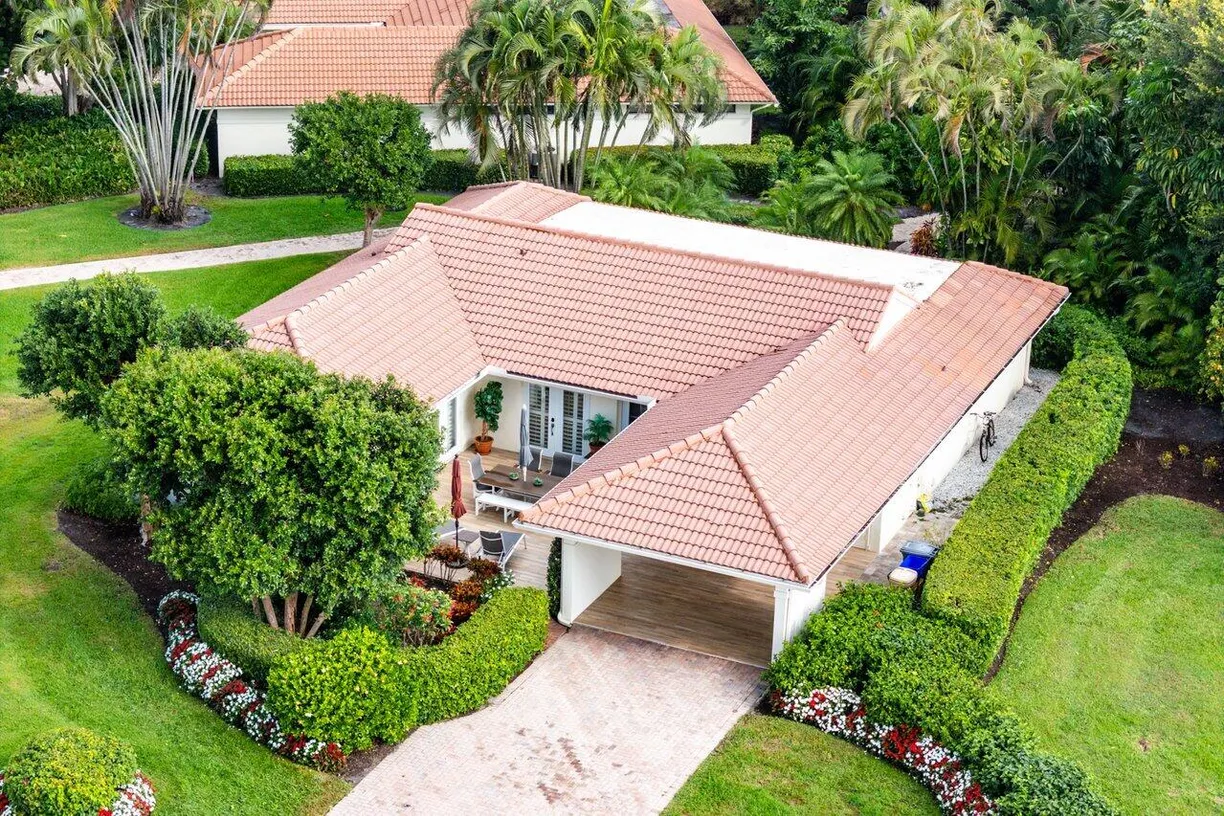 South Florida Real Estate | View 4265 Shelldrake Lane | 3 Beds, 2 Baths
