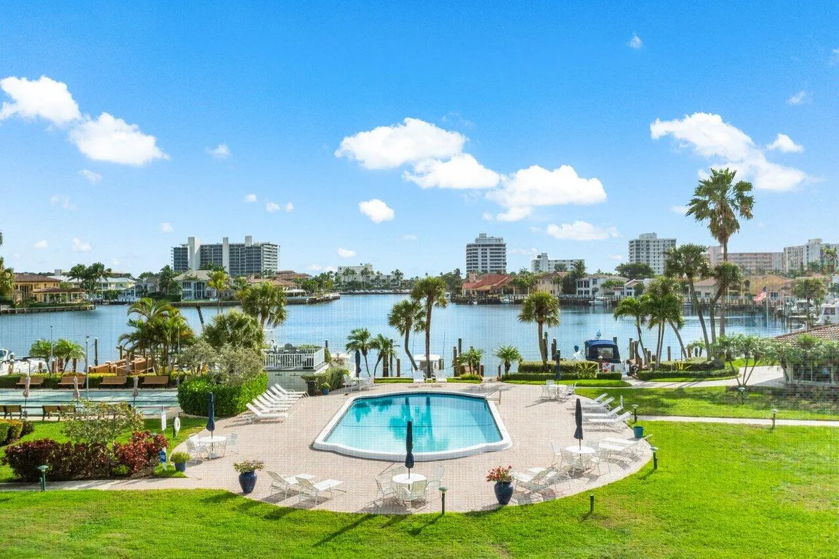 South Florida Real Estate | View 3411 Spanish Trail, 321 | Listing