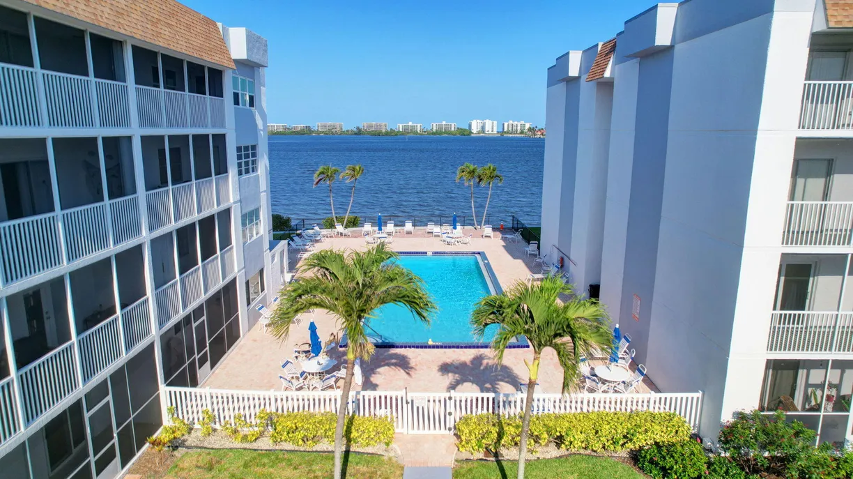 South Florida Real Estate | View 1516 S Lakeside Drive, 307 | Listing