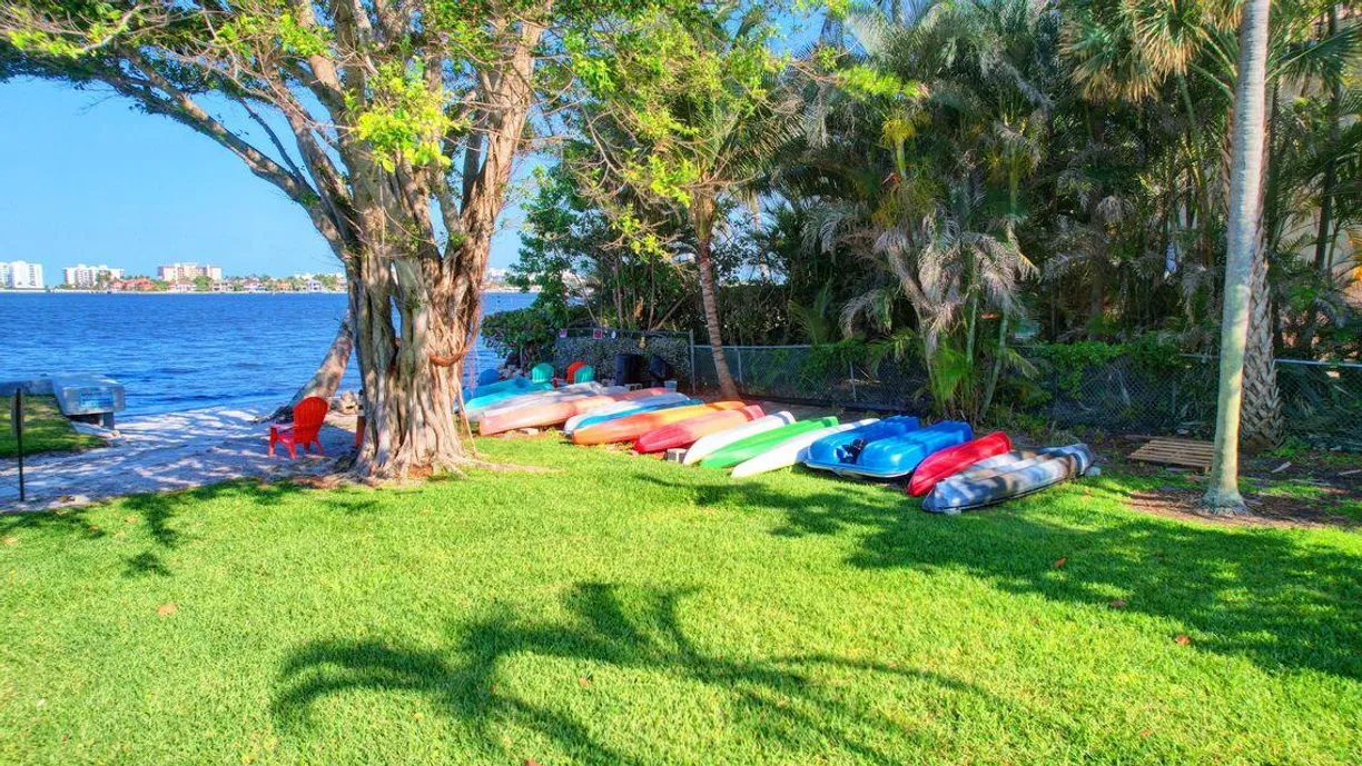 South Florida Real Estate | View 1516 S Lakeside Drive, 307 | 1 Bed, 1 Bath