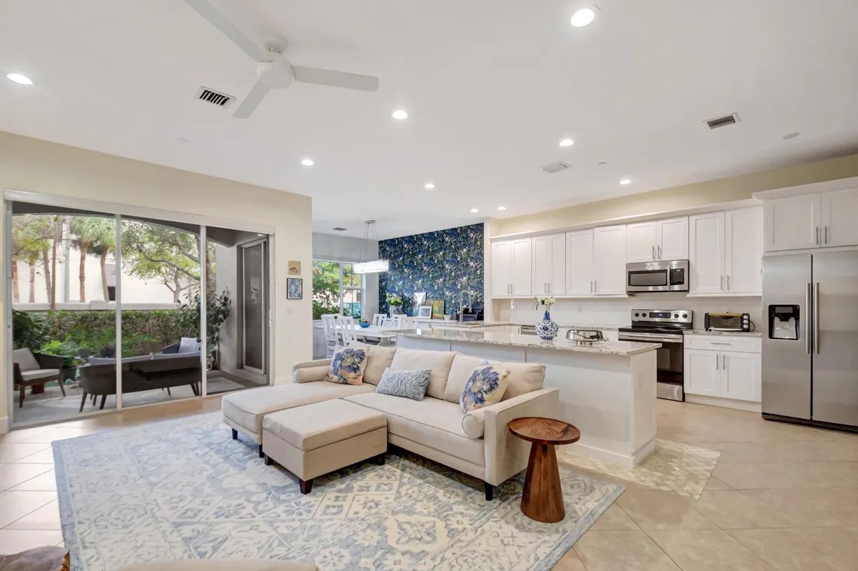 South Florida Real Estate | View 4 Nottingham Place | 3 Beds, 2 Baths
