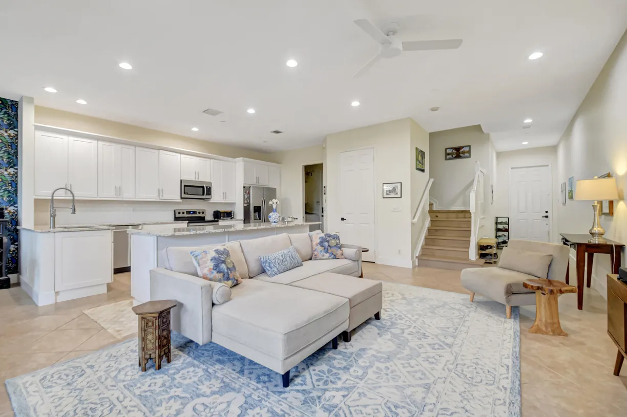 South Florida Real Estate | View 4 Nottingham Place | Listing