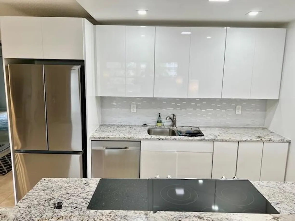 South Florida Real Estate | View 2144 Cambridge G | 1 Bed, 1 Bath