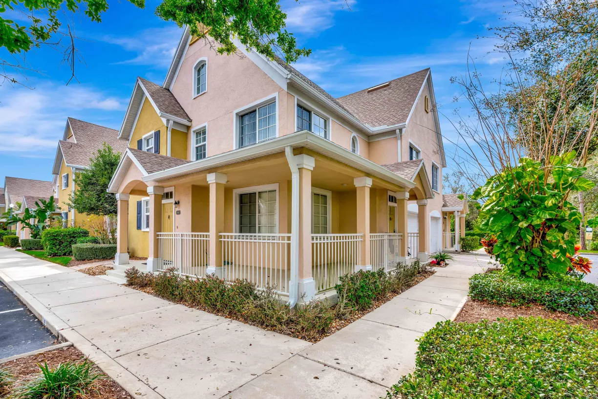 South Florida Real Estate | View 1561 SE Pomeroy Street | Listing