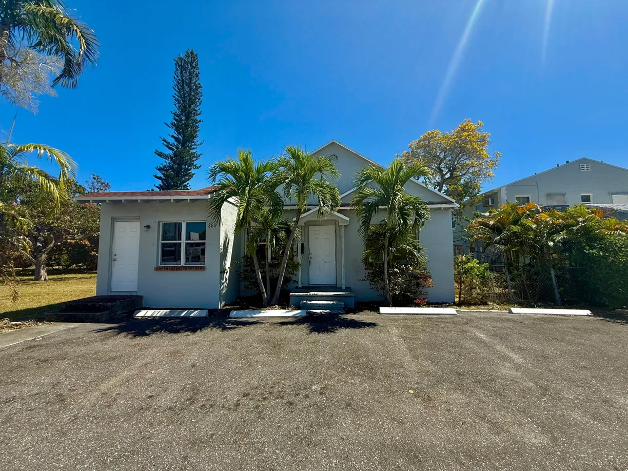 South Florida Real Estate | View 3608 Broadway Avenue