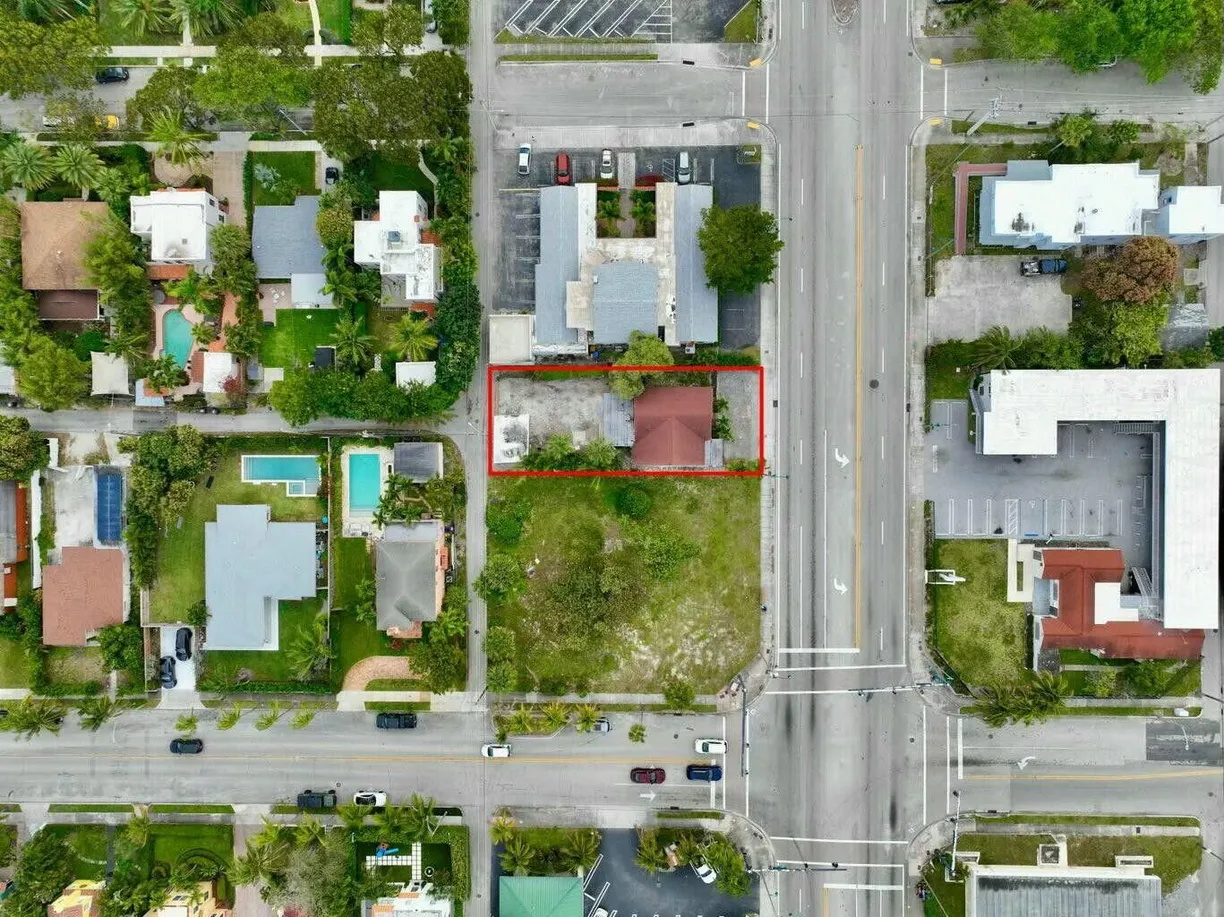 South Florida Real Estate | View 3608 Broadway Avenue | Listing