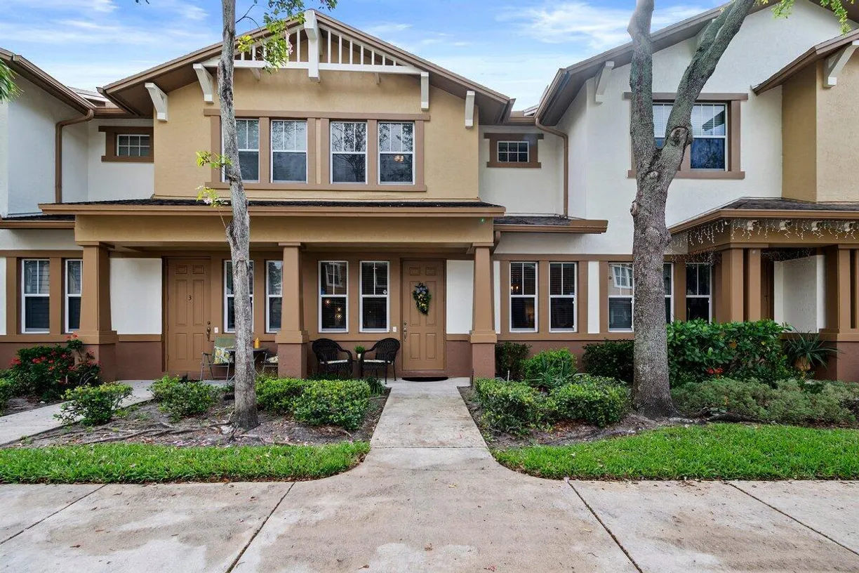 South Florida Real Estate | View 661 Corte Madera Lane, 4 | 2 Beds, 2 Baths