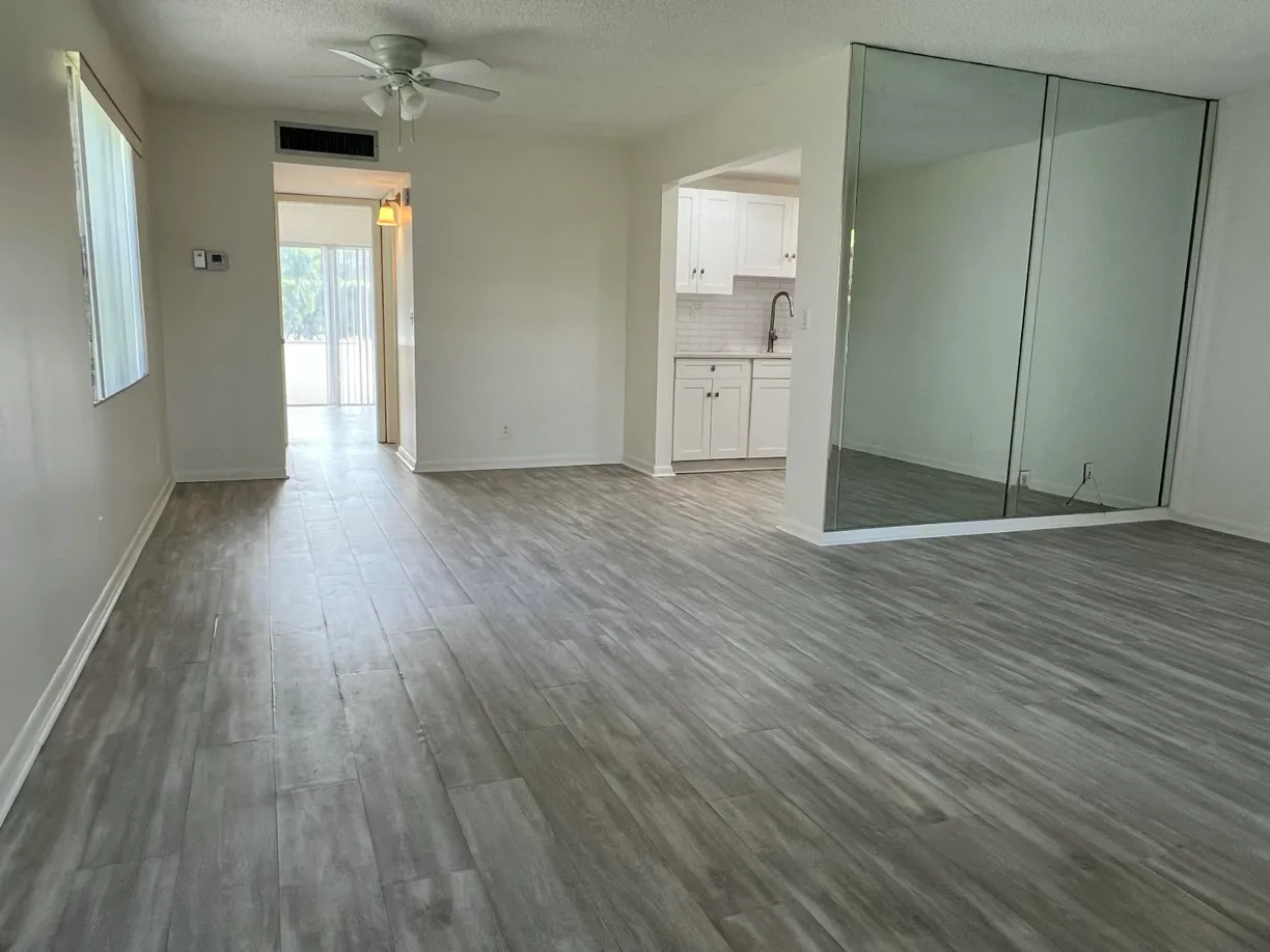 South Florida Real Estate | View 10 Burgundy A | Listing