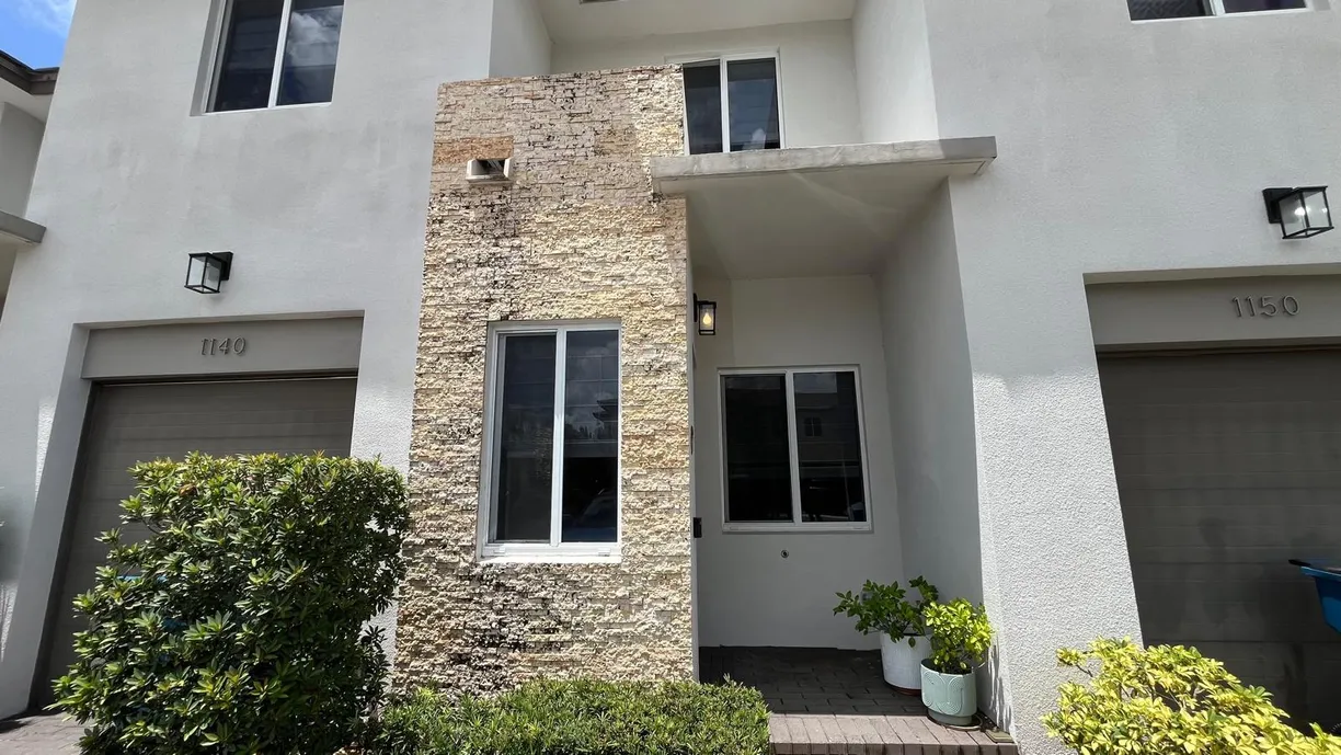 South Florida Real Estate | View 1140 Pioneer Way, 1140 | Listing
