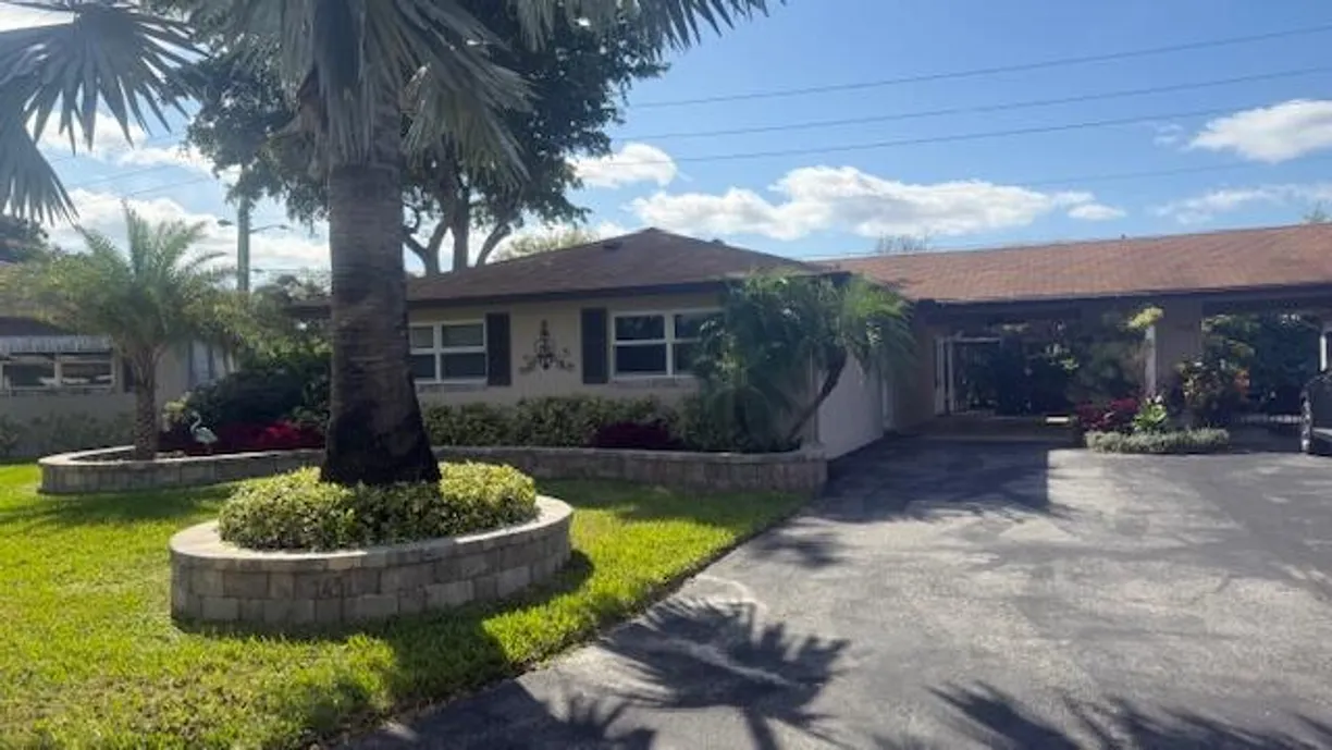 South Florida Real Estate | View 143 Mockingbird Lane | 2 Beds, 2 Baths