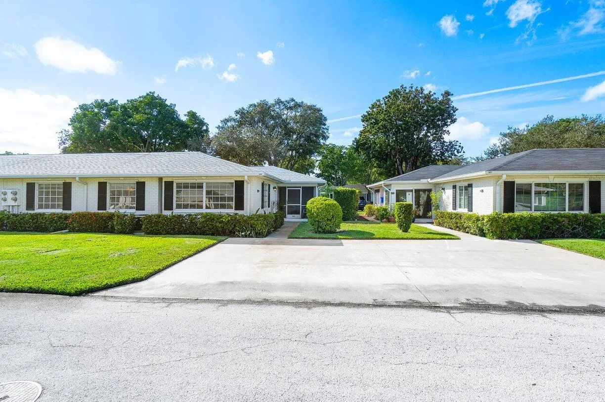 South Florida Real Estate | View 10115 44th Way, 409 | 2 Beds, 2 Baths