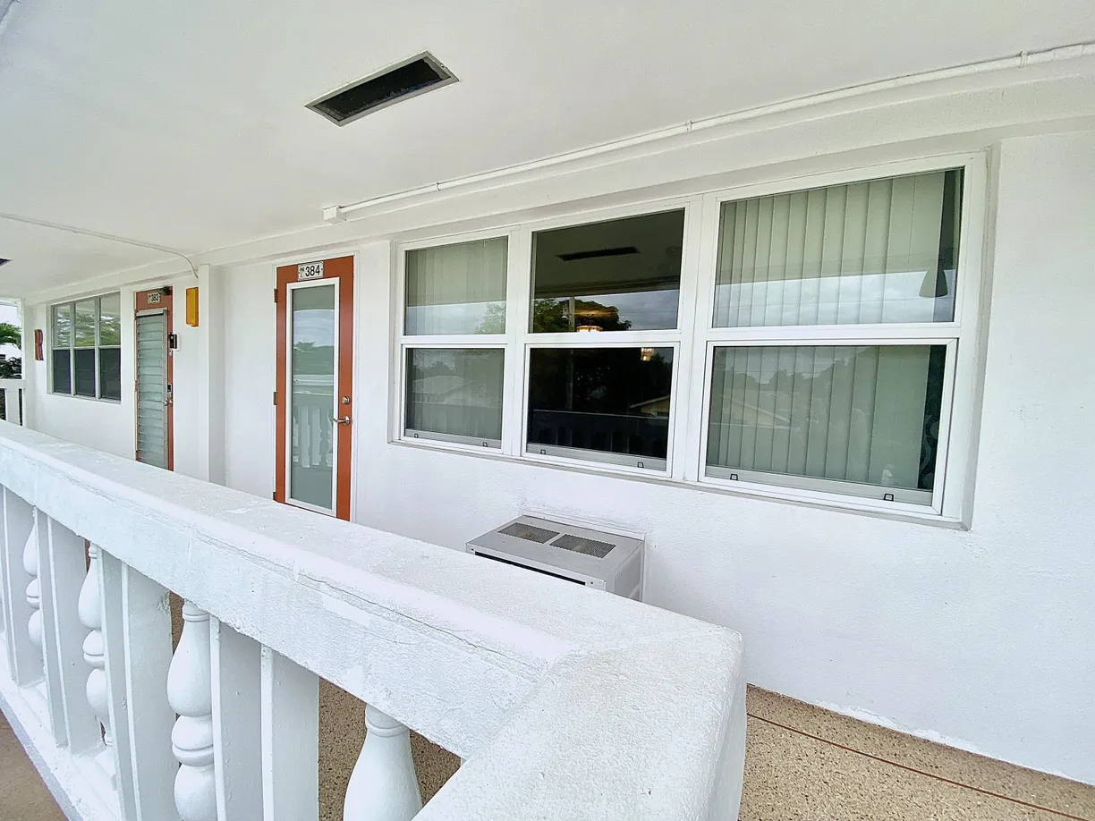 South Florida Real Estate | View 384 Tilford R | 1 Bed, 1 Bath