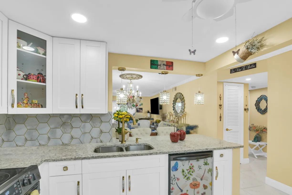 South Florida Real Estate | View 2515 NE 1st Court, 3080 | Listing