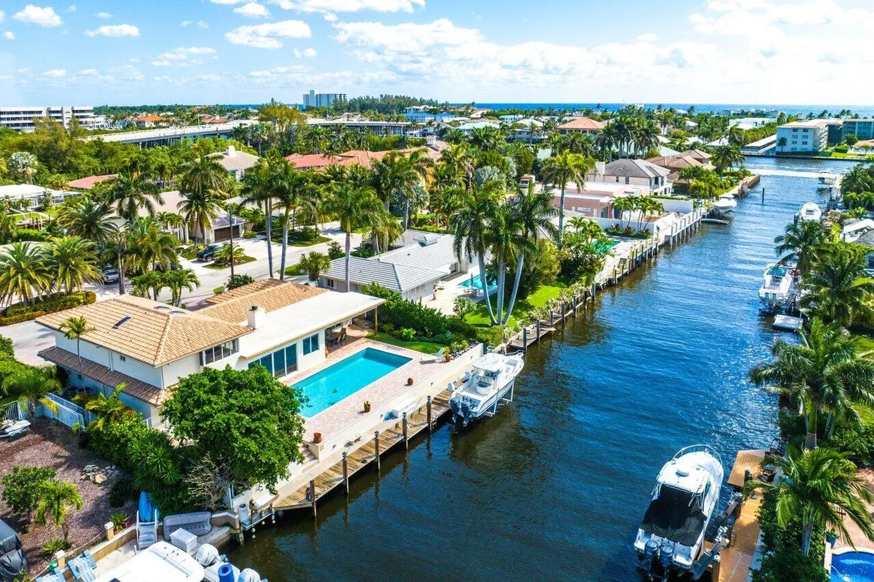 South Florida Real Estate | View 946 Eve Street | 4 Beds, 3 Baths
