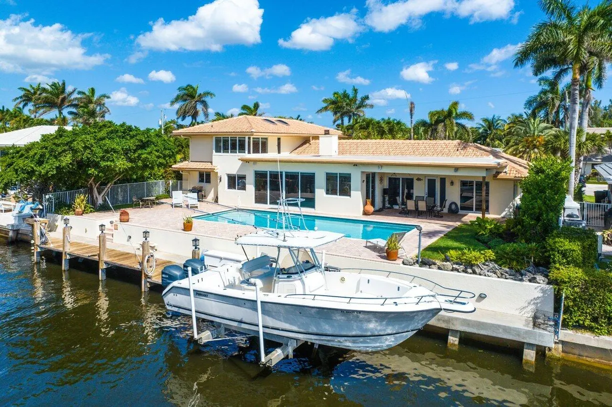 South Florida Real Estate | View 946 Eve Street | Listing