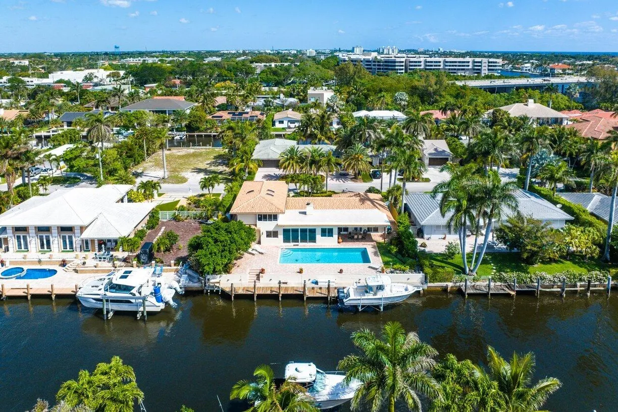 South Florida Real Estate | View 946 Eve Street | Listing