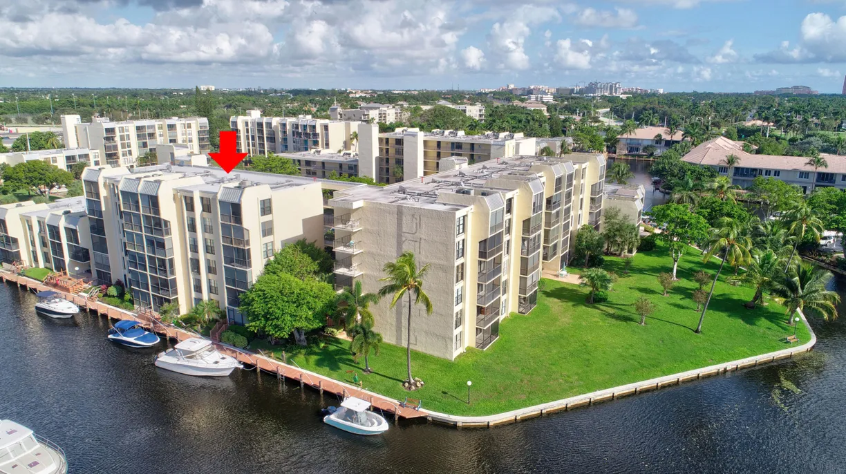 South Florida Real Estate | View 8 Royal Palm Way, 204 | 2 Beds, 2 Baths