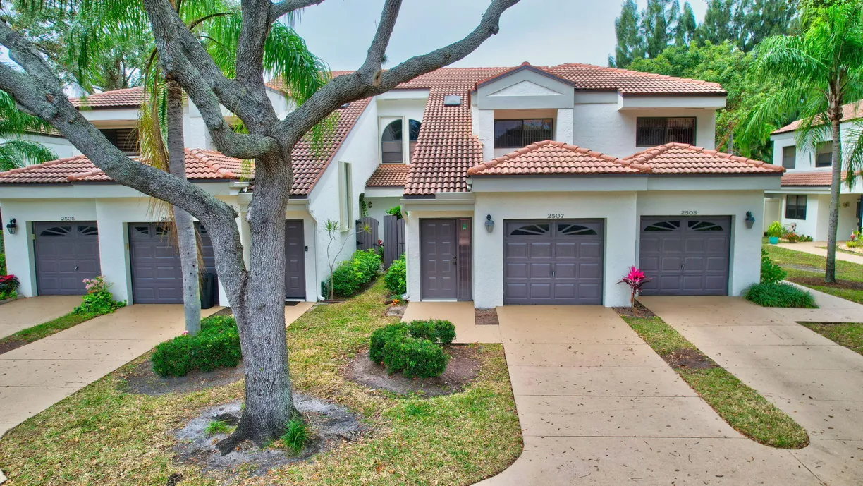 South Florida Real Estate | View 2507 Aspen Way | 3 Beds, 2 Baths
