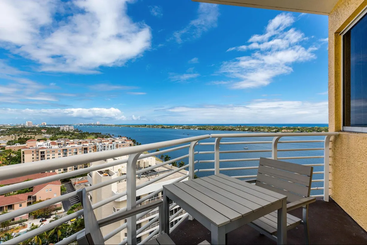 South Florida Real Estate | View 1551 N Flagler Dr Unit Drive, Uph 2 | 2 Beds, 2 Baths