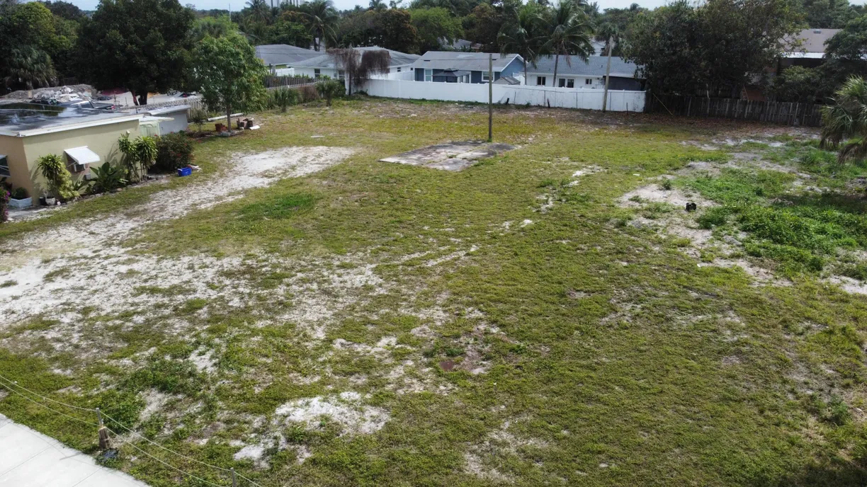 South Florida Real Estate | View 198 SE 4th Street | Listing