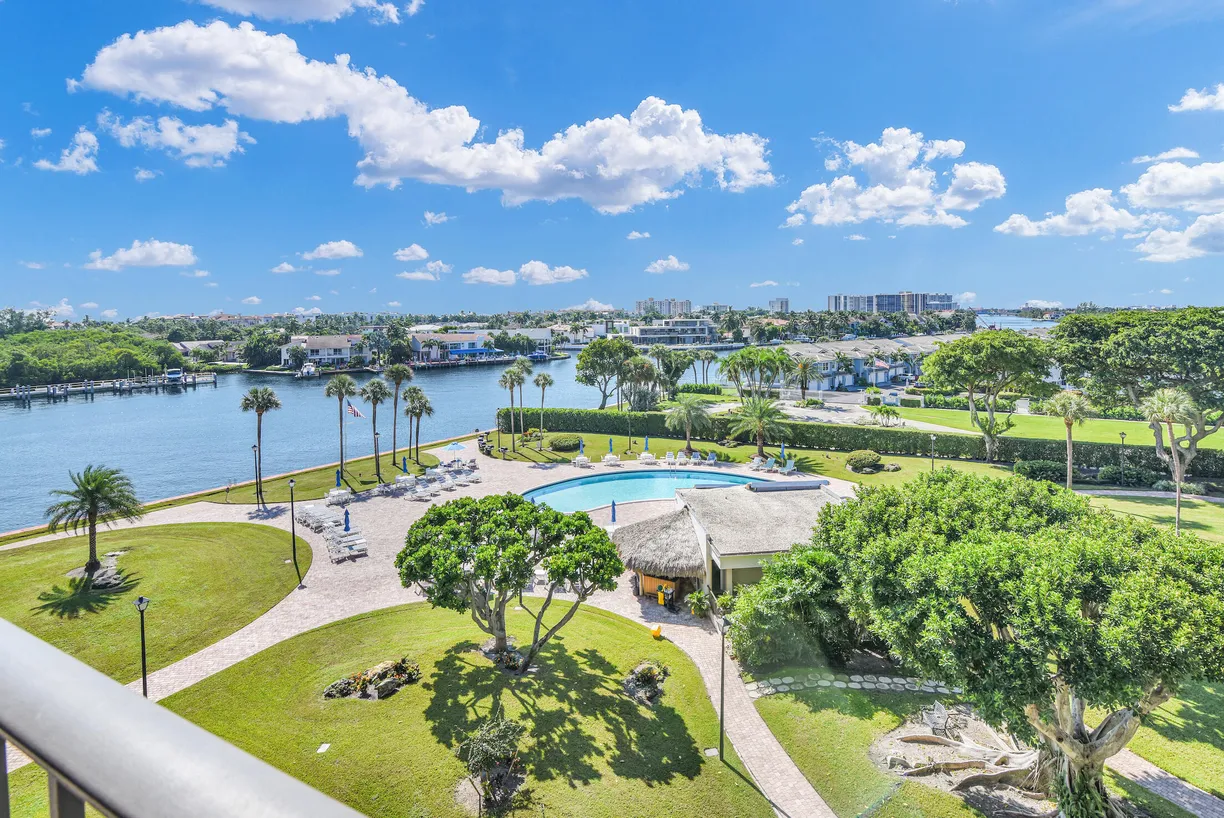 South Florida Real Estate | View 899 Jeffery Street, 609 | 2 Beds, 2 Baths