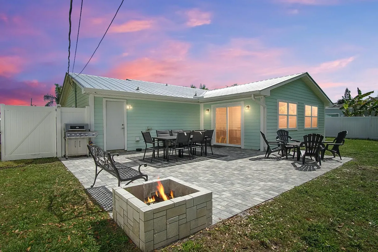 South Florida Real Estate | View 6354 SE Vista Avenue | Listing