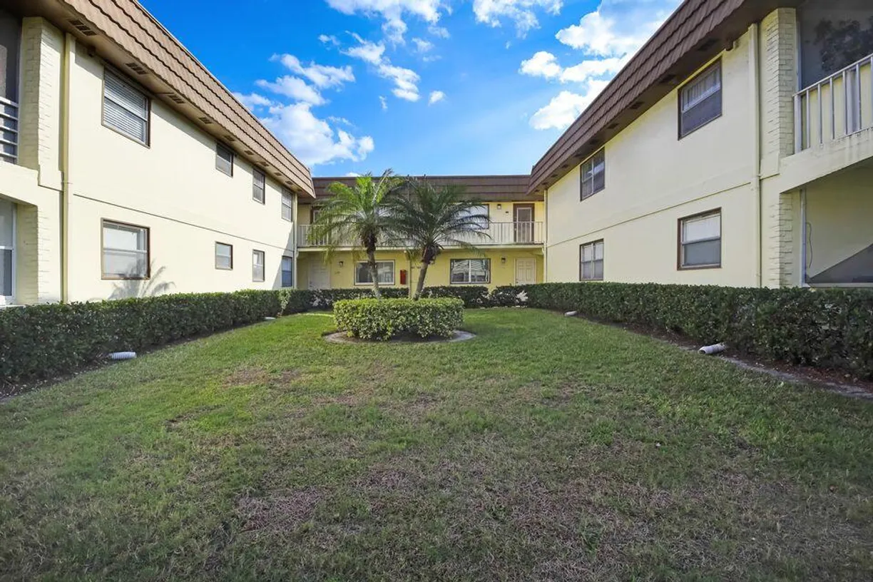 South Florida Real Estate | View 102 Saxony Lane, C | Listing