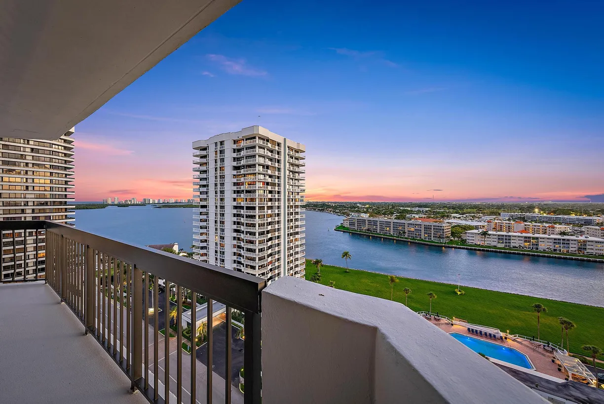 South Florida Real Estate | View 108 Lakeshore Drive, 1641 | Listing