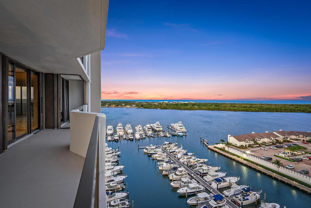 South Florida Real Estate | View 108 Lakeshore Drive, 1641 | 2 Beds, 2 Baths