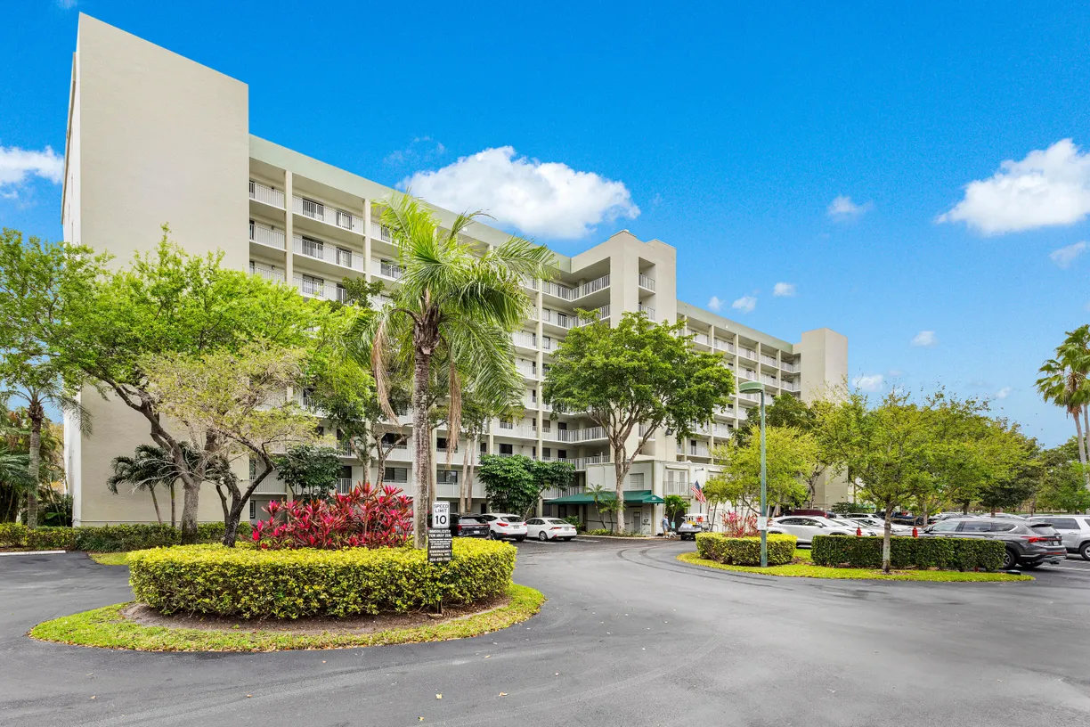 South Florida Real Estate | View 2238 N Cypress Bend Drive, 207 | 2 Beds, 2 Baths