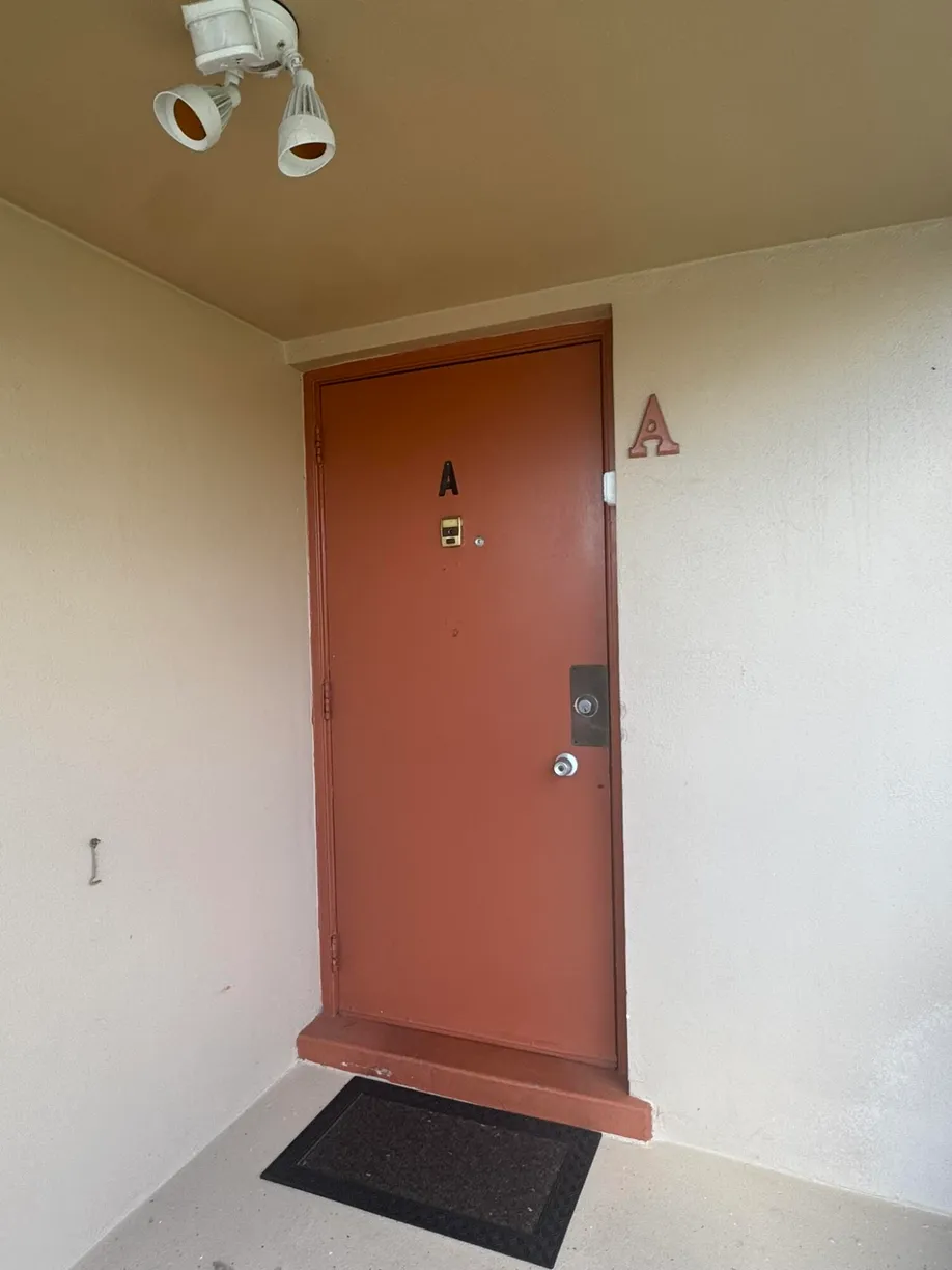 South Florida Real Estate | View 2985 Crosley Drive, A | Listing
