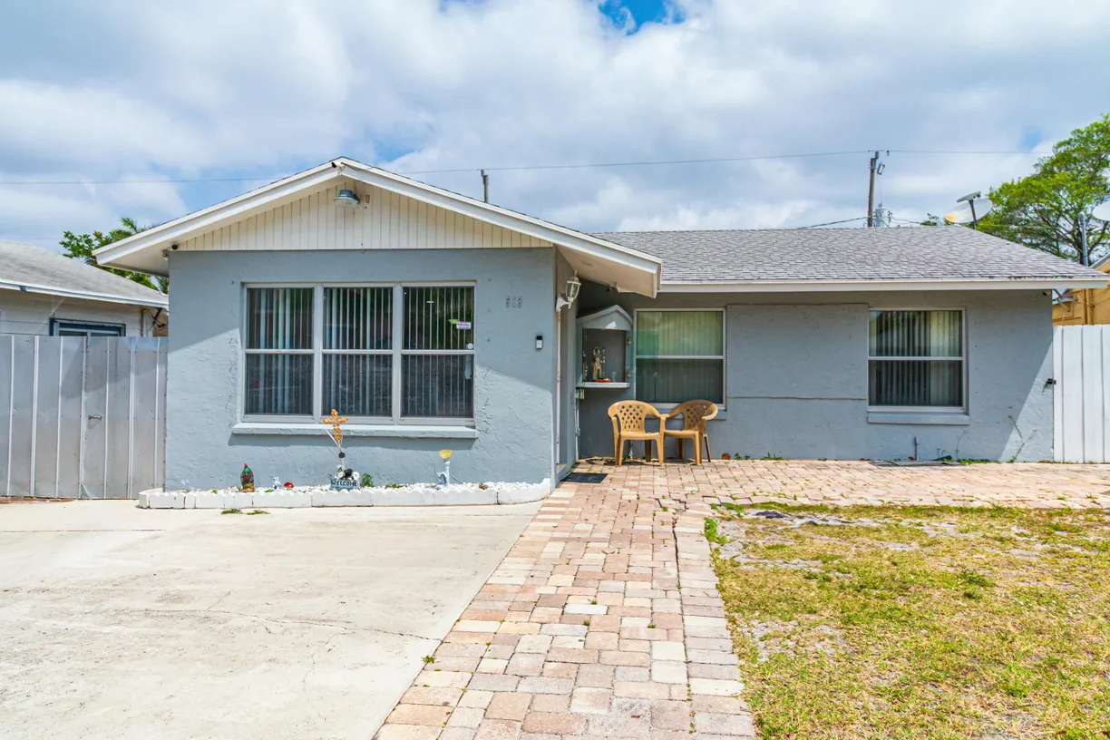 South Florida Real Estate | View 513 El Vedado | 3 Beds, 2 Baths