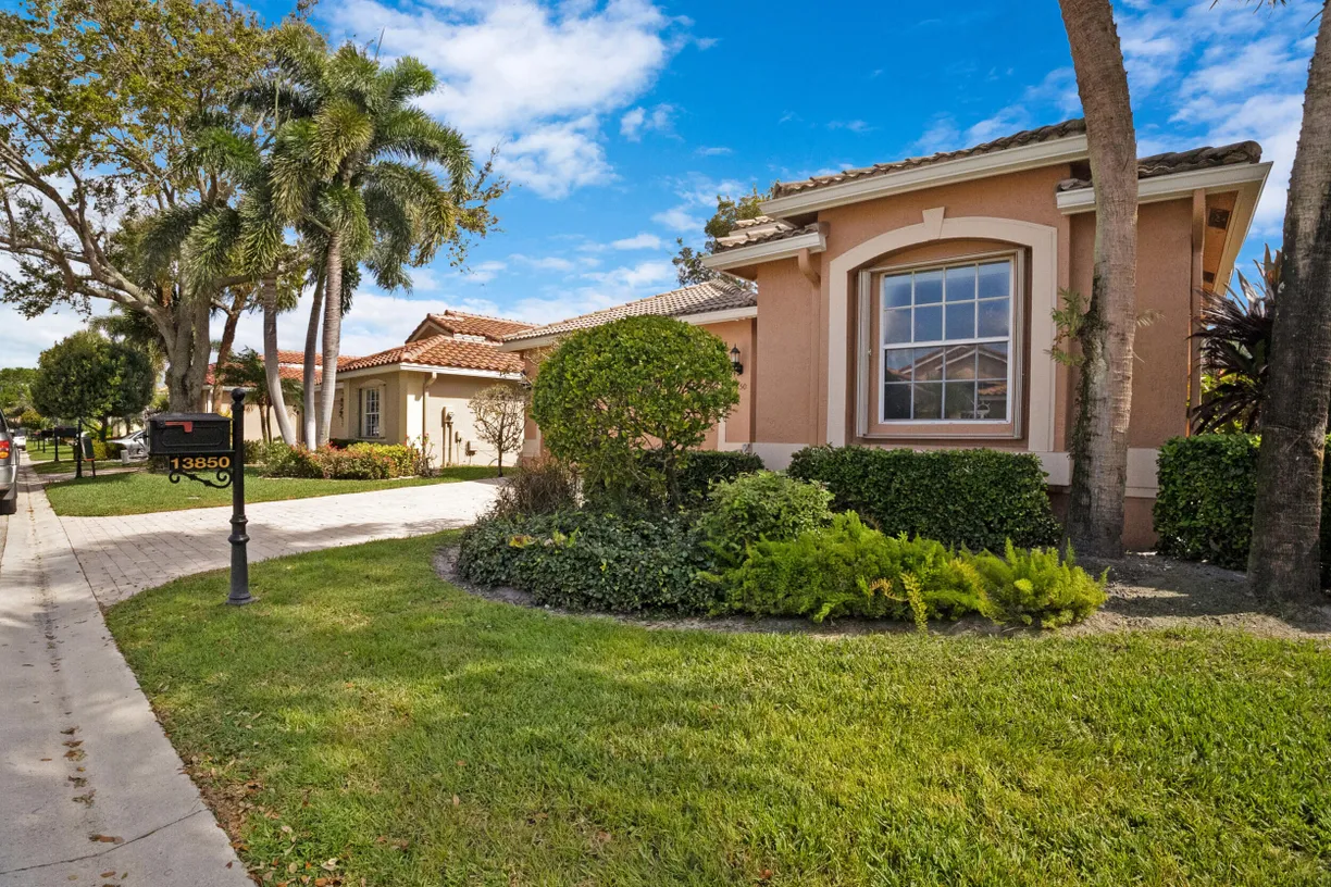 South Florida Real Estate | View 13850 Via Vittoria | Listing