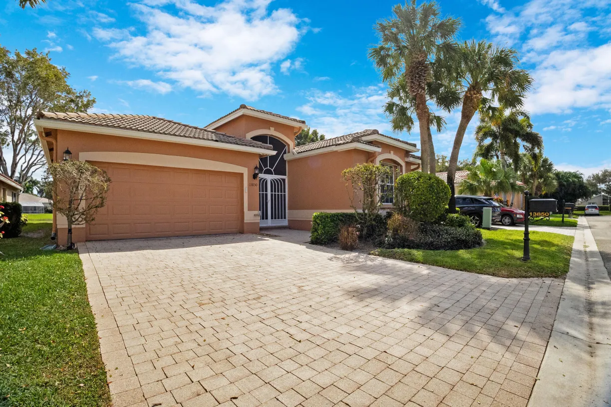 South Florida Real Estate | View 13850 Via Vittoria | 3 Beds, 2 Baths