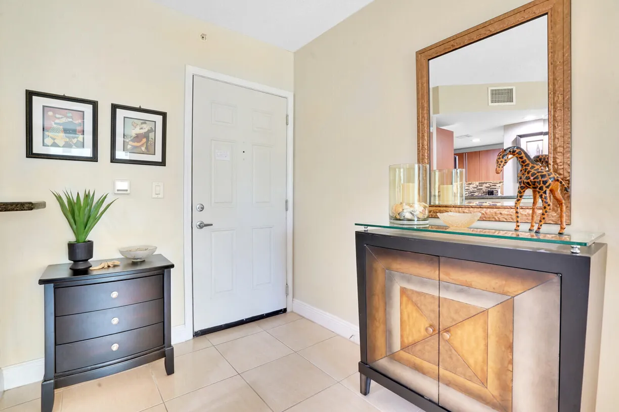 South Florida Real Estate | View 610 Clematis Street, 401 | 2 Beds, 2 Baths