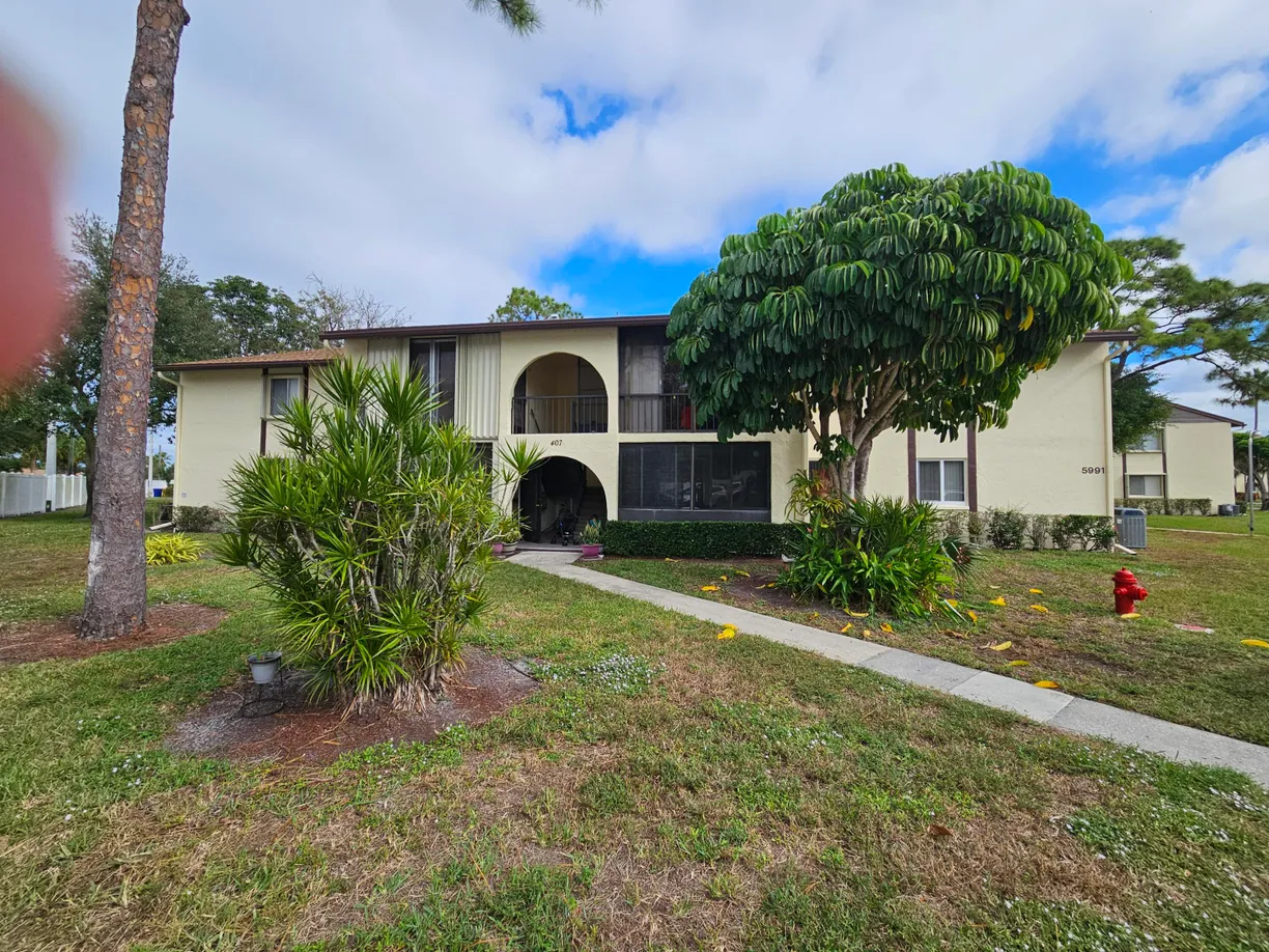 South Florida Real Estate | View 5991 Whispering Pine Way, D-2 | 2 Beds, 1 Bath