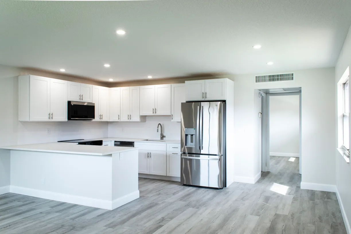 South Florida Real Estate | View 247 Seville K | 1 Bed, 1 Bath