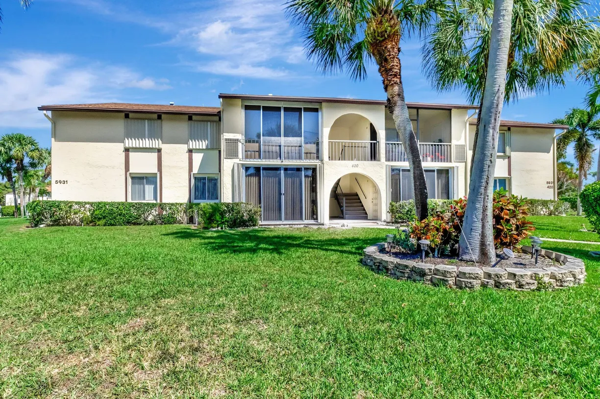 South Florida Real Estate | View 5931 Whispering Pine Way, A-1 | 2 Beds, 1 Bath