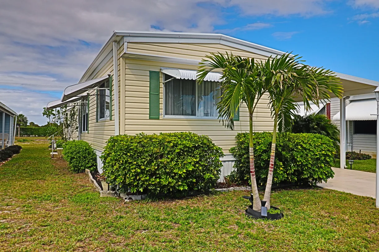 South Florida Real Estate | View 16009 Fontein Bay | Listing