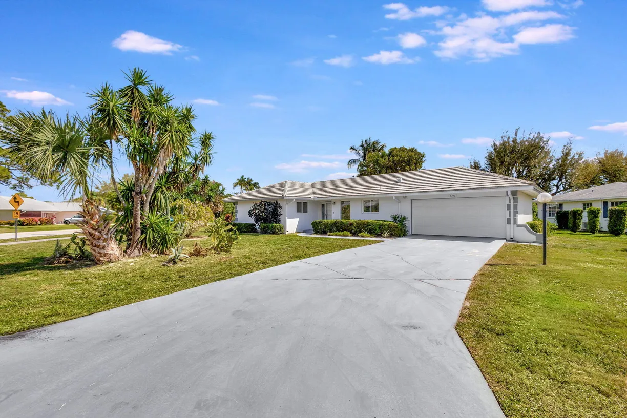 South Florida Real Estate | View 9390 SE Little Club Way | Listing