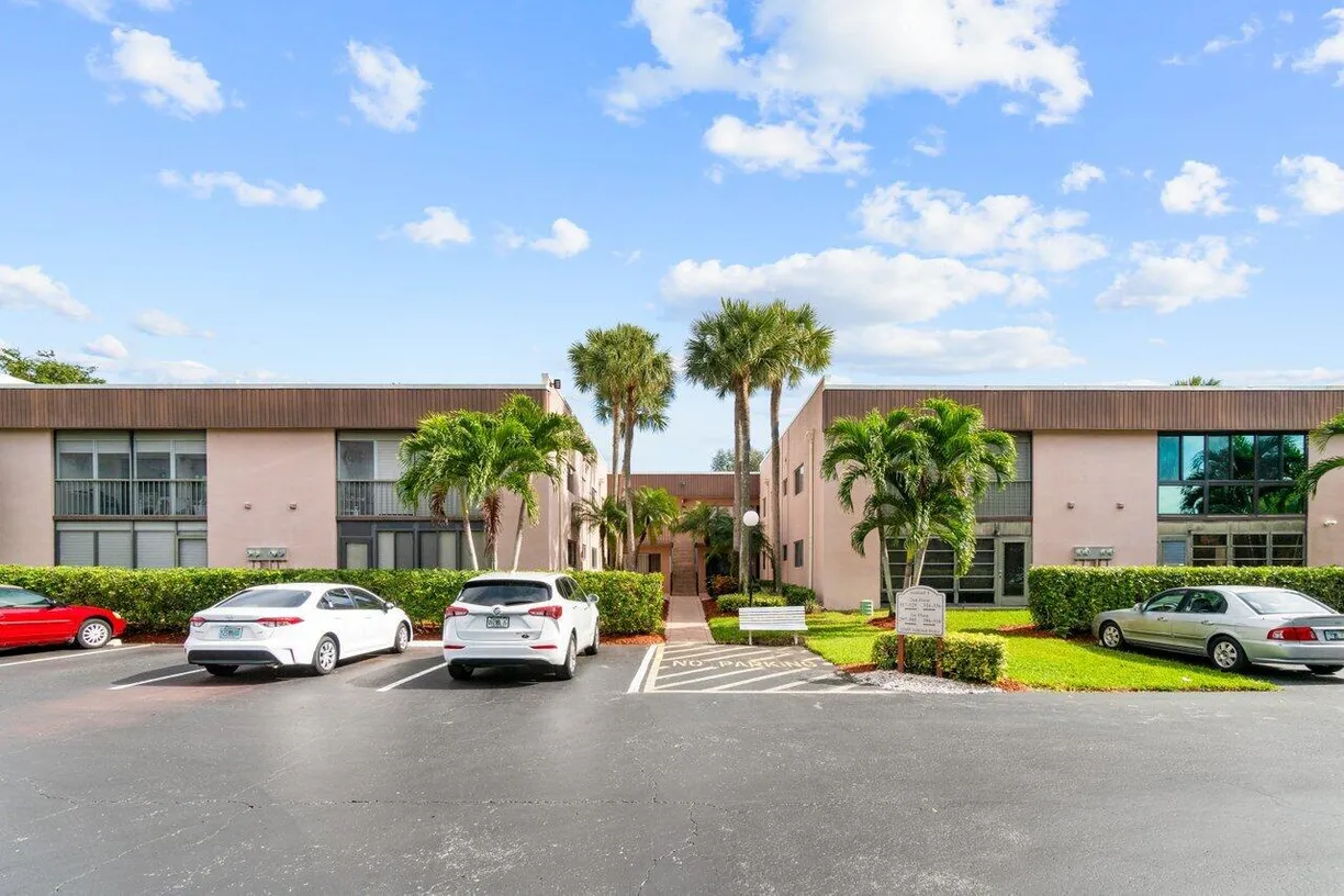 South Florida Real Estate | View 15109 Ashland Drive, 313 | 2 Beds, 2 Baths