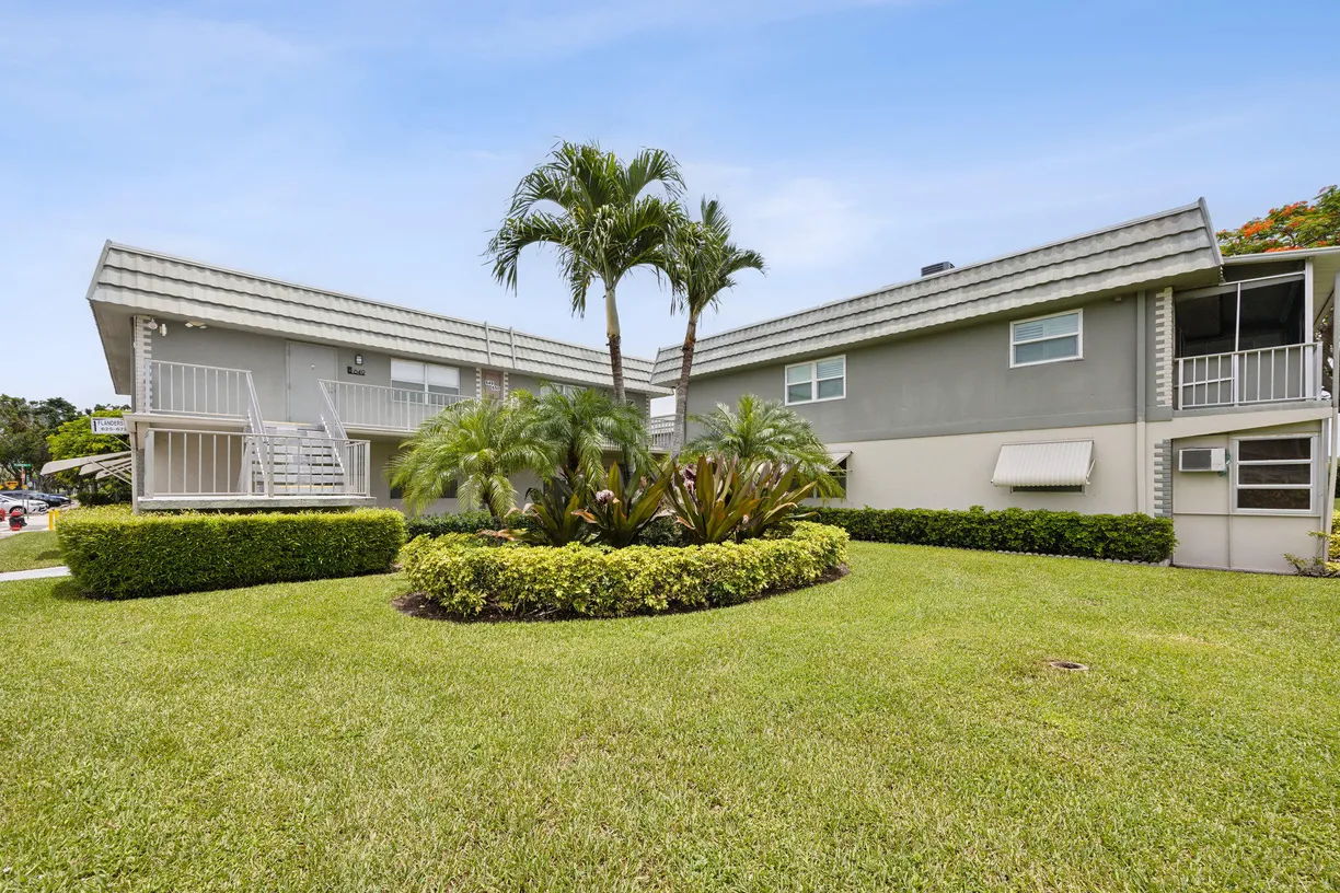 South Florida Real Estate | View 625 Flanders | Listing