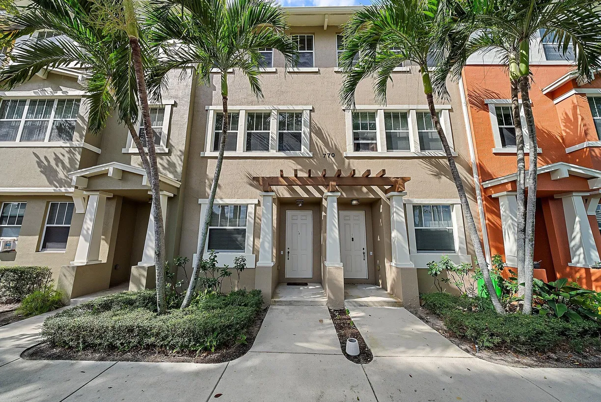 South Florida Real Estate | View 770 Millbrae Court, 4 | 2 Beds, 2 Baths