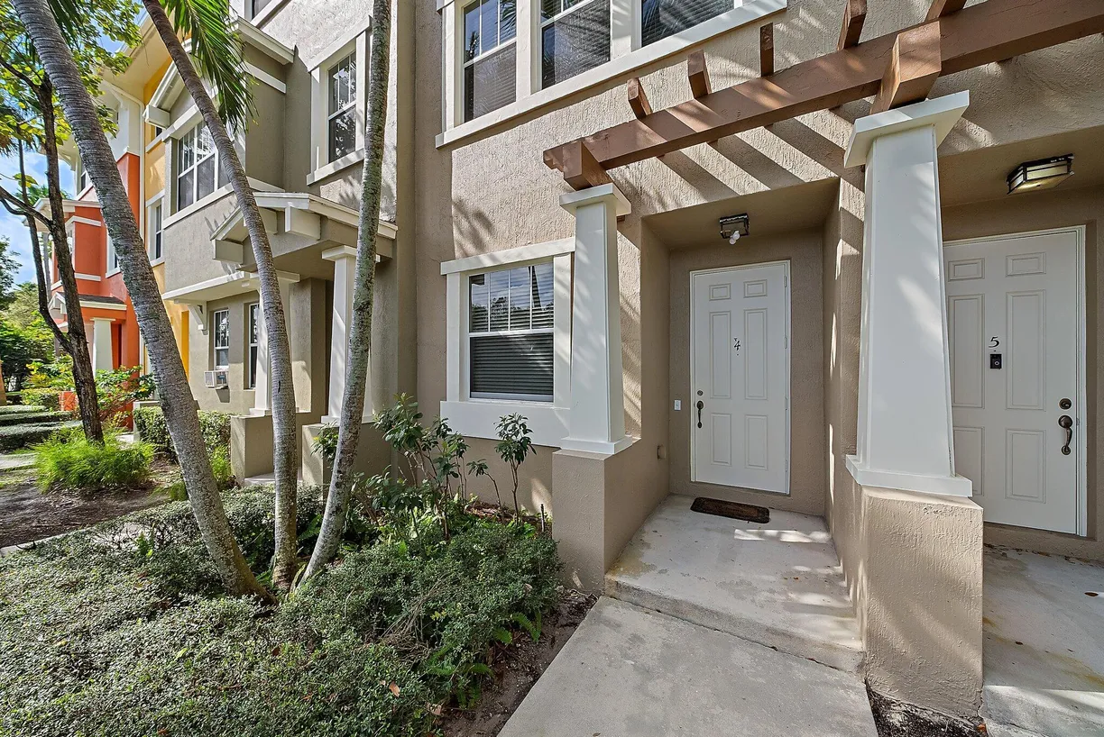 South Florida Real Estate | View 770 Millbrae Court, 4 | Listing