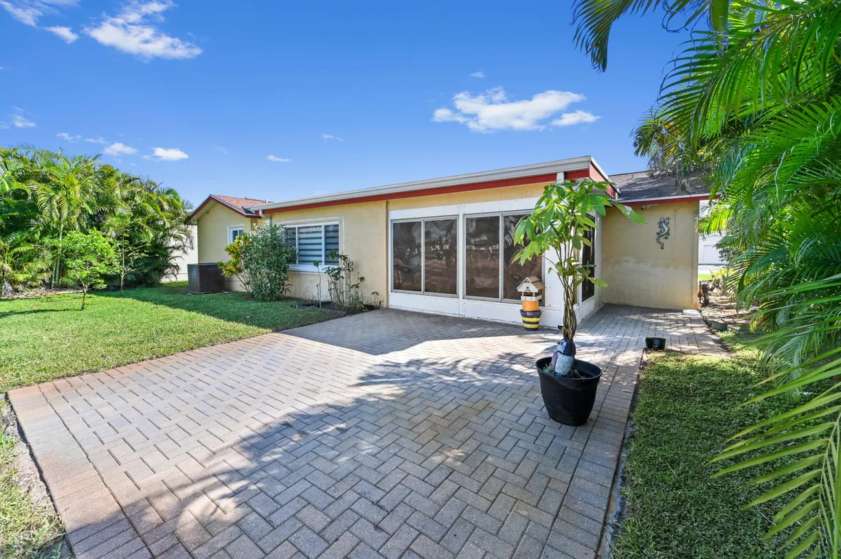 South Florida Real Estate | View 7267 Pine Manor Drive | Listing
