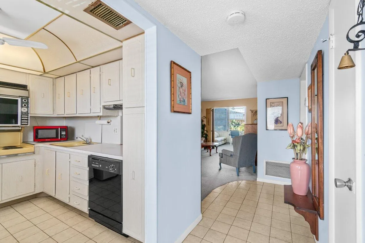 South Florida Real Estate | View 2615 NE 3rd Court, 3080 | Listing