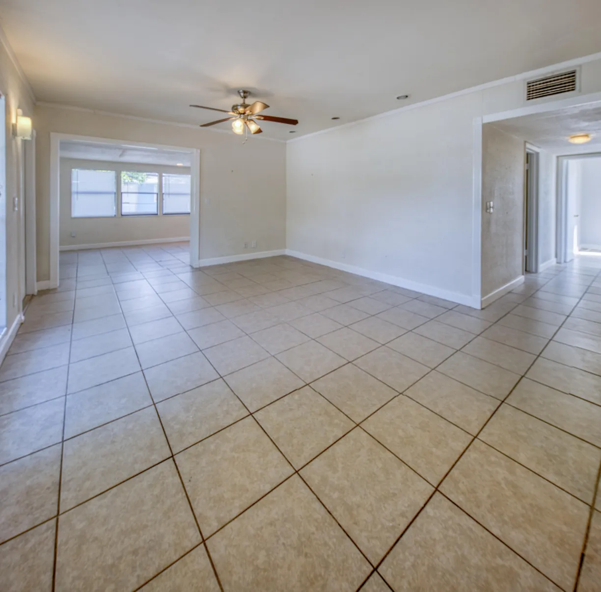 South Florida Real Estate | View 1432 W Bloxham Street | Listing