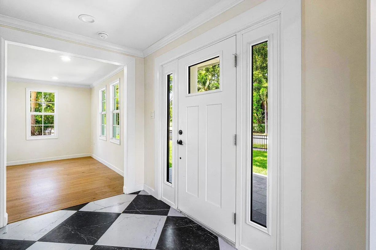 South Florida Real Estate | View 370 Marlborough Road | Listing