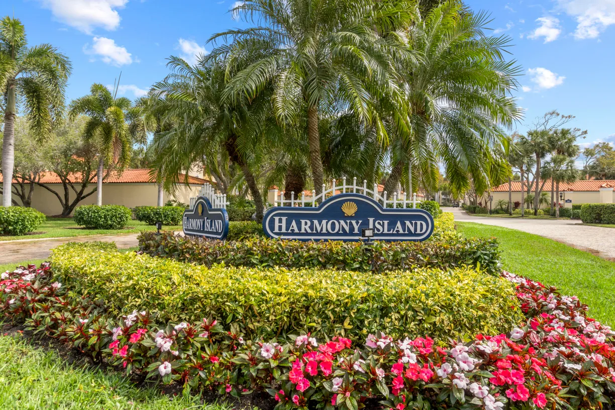 South Florida Real Estate | View 5010 Harmony Circle, 103 | 1 Bed, 1 Bath